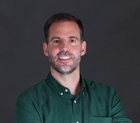 Dr Manuel Fernández